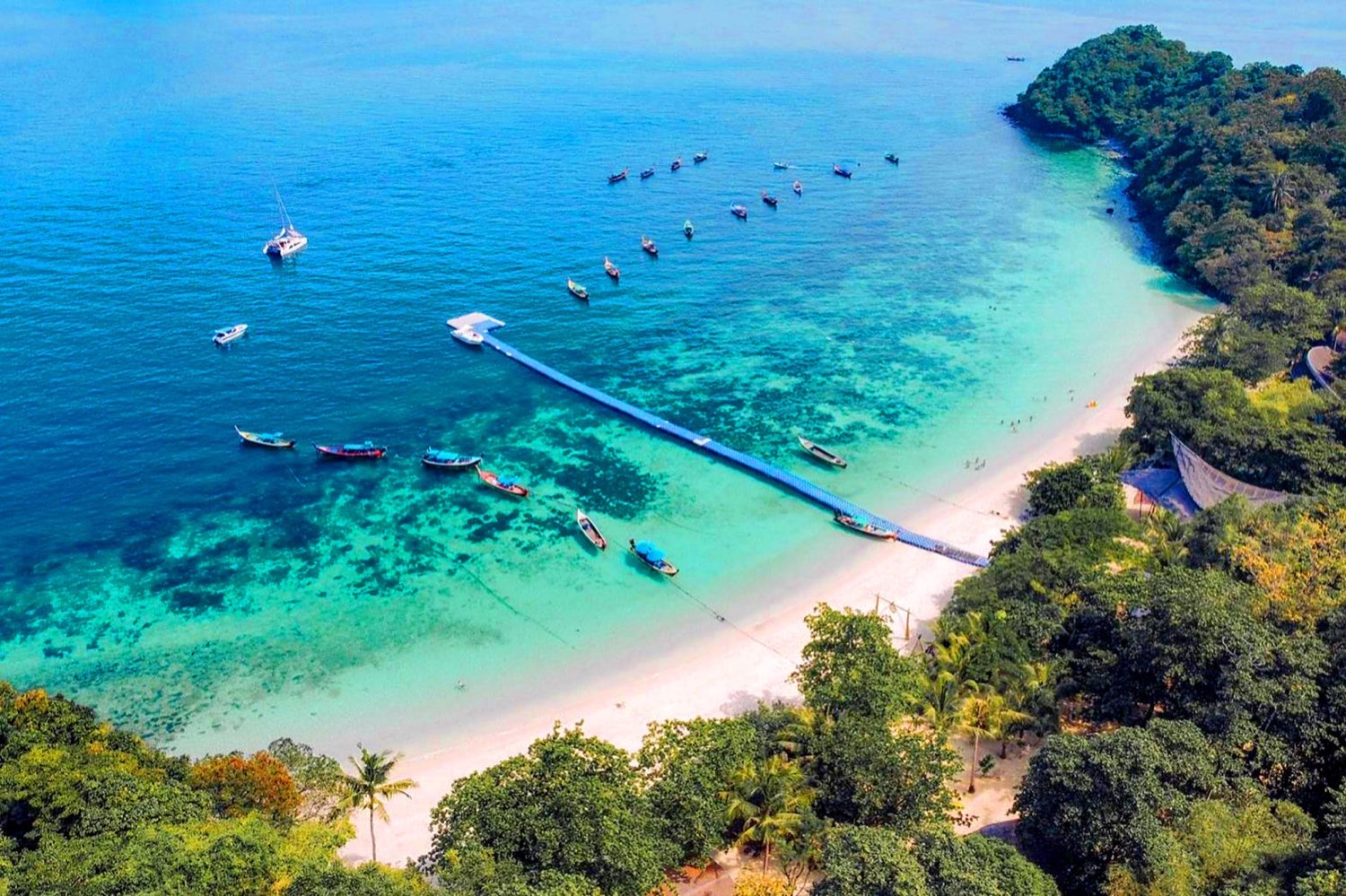 CORAL ISLAND